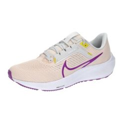 Buty do biegania Nike Air Zoom Pegasus 40 pomarańczowe. Brązowe buty do biegania Nike, bez wzorów, z materiału, bez zapięcia, do biegania. W wyprzedaży za 353.65 zł.