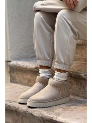 Trendyol Skórzane botki w kolorze beżowym rozmiar: 37. Brązowe botki Trendyol, bez wzorów, z materiału, bez obcasa, bez zapięcia. Za 152.26 zł.