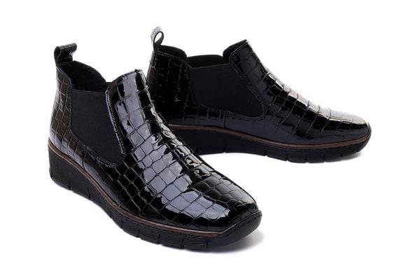 RIEKER 53794-01 black, botki/sztyblety damskie. Czarne botki Rieker, bez wzorów, z tkaniny, bez obcasa, bez zapięcia. Za 244.93 zł.