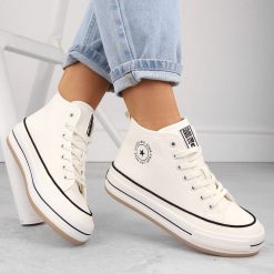 Trampki damskie na platformie delikatnie ocieplone białe Big Star OO274061. Białe buty sportowe lifestyle BIG STAR, bez wzorów, z polaru, retro, bez zapięcia. Za 84.00 zł.
