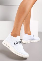 Białe Buty Sportowe z Napisem LOVE i Elastyczną Cholewką Alaissa. Białe buty treningowe Renee, bez wzorów, bez zapięcia. W wyprzedaży za 45.49 zł.
