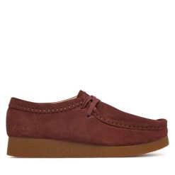 Półbuty Clarks. Czerwone półbuty wsuwane Clarks, bez wzorów, bez obcasa, na płaskiej podeszwie. Za 389.99 zł.