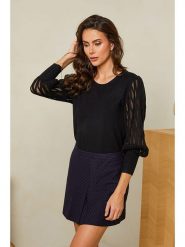 Soft Cashmere Sweter w kolorze czarnym rozmiar: 38/40. Czarne swetry Soft Cashmere, bez wzorów, z kaszmiru, klasyczne, bez ramiączek. Za 177.10 zł.