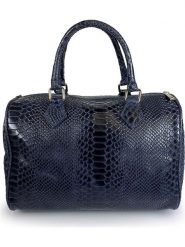 Florence Bags Skórzana torebka w kolorze granatowym - 30 x 22 x 17 cm rozmiar: onesize. Niebieskie torebki klasyczne Florence Bags, bez wzorów, z materiału, przez ramię, bez dodatków. Za 281.10 zł.