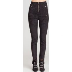 LEGGINSY PATRIZIA PEPE. Czarne legginsy Patrizia Pepe, bez wzorów, eleganckie. Za 494.50 zł.