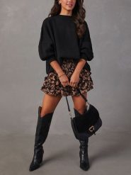 Milan Kiss Sweter w kolorze czarnym rozmiar: M. Czarne swetry Milan Kiss, m, bez wzorów, ze splotem, bez ramiączek. Za 213.69 zł.