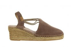 Sandały Toni Pons Tremp Taupe 204015, Beżowy, - 39. Brązowe sandały Toni Pons, bez wzorów, z bawełny, wakacyjne, z okrągłym noskiem, bez obcasa, bez zapięcia. W wyprzedaży za 206.10 zł.