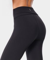 Legginsy sportowe dla kobiet z kopertowym tyłem Carpatree Balletcore. Czerwone legginsy Carpatree, bez wzorów, z materiału, sportowe. Za 175.99 zł.