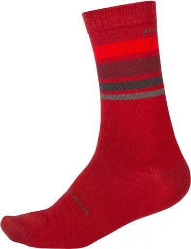 Skarpety Endura BaaBaa Merino Stripe. Czerwone skarpetki ENDURA, z aplikacjami, z elastanu. Za 63.00 zł.