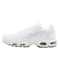 Buty do chodzenia damskie Nike Air Max Plus. Białe buty do biegania Nike, bez wzorów, z gumy, bez zapięcia, do biegania, nike air max. Za 1,338.21 zł.