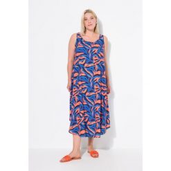 Damskie Sukienka wzór w koralowce okrągły dekolt bez rękawów. Niebieskie sukienki Ulla Popken, plus size, bez wzorów, z materiału, sportowe, bez kołnierzyka, plus size, bez ramiączek, sportowe. Za 279.99 zł.