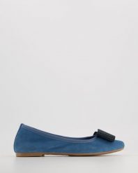 ZAMSZOWE BALERINY Z KOKARDĄ 10102 CROS JEANS. Baleriny Venezia, bez wzorów, z jeansu, bez obcasa, bez zapięcia. Za 249.00 zł.