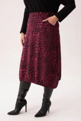 Dresowa spódnica Karina w panterkę PLUS SIZE XXL. Czerwone spódnice Moda Size Plus Iwanek, na co dzień, l, bez wzorów, z bawełny, eleganckie, mini, dopasowane. W wyprzedaży za 149.90 zł.