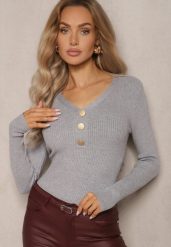Szary Prążkowany Sweter z Bawełną i Guzikami Mirisia. Szare swetry Renee, bez wzorów, z bawełny, biznesowe, bez ramiączek. Za 44.99 zł.