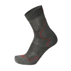 Skarpety trekkingowe Mico Light Weight Extra Dry Hike Crew. Szare skarpetki Mico, bez wzorów. Za 59.99 zł.