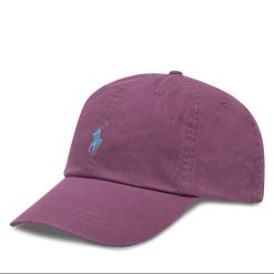 Czapka z daszkiem Polo Ralph Lauren. Czerwone czapki z daszkiem Polo Ralph Lauren, bez wzorów. Za 249.99 zł.