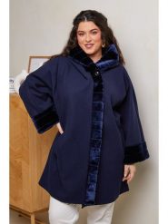 Curvy Lady Płaszcz zimowy w kolorze granatowym rozmiar: 48/50. Niebieskie płaszcze Curvy Lady, na zimę, bez wzorów, z puchu, klasyczne, bez kaptura. Za 172.89 zł.