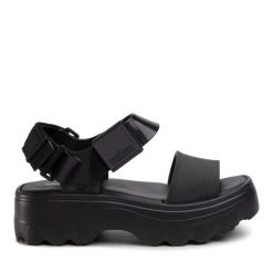 Sandały Melissa. Czarne sandały Melissa, bez wzorów, bez obcasa, na koturnie, bez zapięcia. Za 429.99 zł.