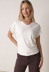 Biały T-shirt z Wiskozy z Trójkątnym Dekoltem Achiore. Białe t-shirty Born2be, l, bez wzorów, z jeansu, klasyczne, bez kołnierzyka, bez ramiączek. Za 79.99 zł.