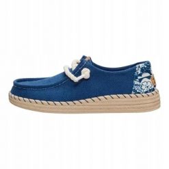 HeyDude Damskie Mokasyny Wendy Espadrille Hibiscus. Białe mokasyny Hey dude, bez wzorów, z materiału. Za 359.00 zł.