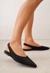 Czarne Balerinki Typu Slingback Diarin. Czarne baleriny Renee, bez wzorów, z materiału, z otwartym noskiem, bez obcasa, na płaskiej podeszwie, bez zapięcia. Za 99.99 zł.