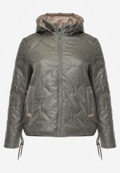 Zielona Pikowana Kurtka z Odpinanym Kapturem i Dłuższym Tyłem Harmenope. Zielone kurtki Born2be, plus size, bez wzorów, z jeansu. Za 139.99 zł.