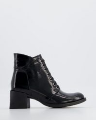 CZARNE BOTKI NA OBCASIE 012-114 BLACK. Czarne botki Venezia, bez wzorów, ze skóry, bez obcasa, na obcasie, bez zapięcia. Za 419.00 zł.