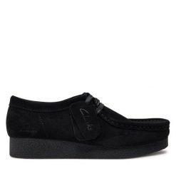 Półbuty Clarks. Czarne półbuty wsuwane Clarks, bez wzorów, bez obcasa, na płaskiej podeszwie. Za 429.99 zł.