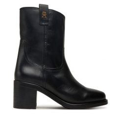 Botki Tommy Hilfiger. Czarne botki Tommy Hilfiger, bez wzorów, bez obcasa, na słupku, bez zapięcia. Za 699.99 zł.