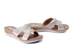 INBLU BV-47 002 beżowy, klapki damskie. Brązowe klapki Inblu, bez wzorów, bez obcasa, na koturnie, bez zapięcia. Za 77.99 zł.