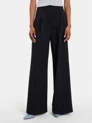 Max Mara Leisure Spodnie materiałowe Bonn 2426786017 Czarny Relaxed Fit. Czarne spodnie materiałowe Max Mara Leisure, bez wzorów, z materiału. Za 459.99 zł.
