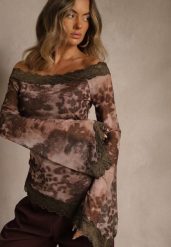 Brązowa Bluzka Siateczkowa Typu Hiszpanka z Bawełną i Wiskozą z Koronką Nurriva. Brązowe bluzki Renee, l, bez wzorów, z bawełny, bez kołnierzyka, bez ramiączek. Za 69.99 zł.