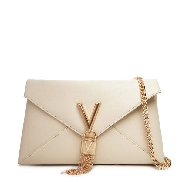 Torebka Valentino. Kopertówki Valentino, bez wzorów, wizytowe, bez dodatków. Za 279.99 zł.