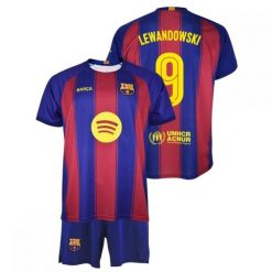 FC Barcelona Lewandowski komplet koszulka spodenki junior box 2025/26. Szorty sportowe FC Barcelona, bez wzorów, do piłki nożnej. Za 279.00 zł.