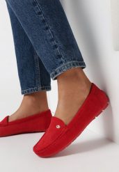 Czerwone Mokasyny na Płaskiej Podeszwie ze Skórzaną Wkłądką Tyrion. Czerwone mokasyny Born2be, z aplikacjami, ze skóry. Za 69.99 zł.