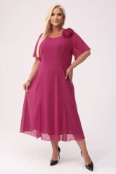 Elegancka szyfonowa sukienka Catalina w kolorze głębokiej fuksji na wesele PLUS SIZE XXL. Czerwone sukienki Moda Size Plus Iwanek, na wesele, plus size, bez wzorów, z materiału, eleganckie, bez kołnierzyka, plus size, bez ramiączek, midi. Za 399.90 zł.