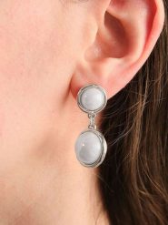 Heliophilia Kolczyki-wkrętki z cyrkoniami rozmiar: onesize. Szare kolczyki Heliophilia, z cyrkonią, metalowe. Za 30.99 zł.