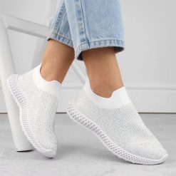 Buty sportowe damskie wsuwane z cyrkoniami białe D&A TW121. Białe buty sportowe lifestyle S.BARSKI, bez wzorów, z materiału, bez zapięcia. Za 84.00 zł.