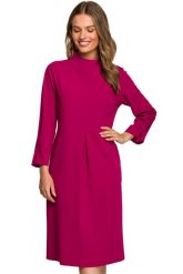 Sukienka elegancka pudełkowa z dekoracyjnymi zaszewkami fioletowa. Fioletowe sukienki Stylove, do pracy, xl, bez wzorów, biznesowe, bez kołnierzyka, bez ramiączek. Za 359.00 zł.