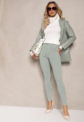 Zielone Skinny Jeansy z Bawełną High Waist Lorie. Zielone jeansy Renee, bez wzorów, z bawełny, eleganckie, z podwyższonym stanem. W wyprzedaży za 43.99 zł.