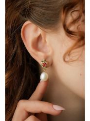 Pierres delicates Kolczyki w kolorze białym z perłami i kwarcem różowym rozmiar: onesize. Białe kolczyki Pierres delicates, z kwarcem, z mosiądzu. Za 44.95 zł.