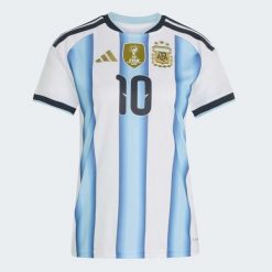 Koszulka domowa Argentyna 26 Messi. Białe t-shirty sportowe adidas, xs, bez wzorów, z dzianiny, bez ramiączek, do piłki nożnej, climacool (adidas). Za 529.00 zł.