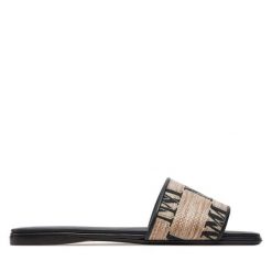 Klapki Max Mara. Brązowe klapki Max Mara, bez wzorów, bez obcasa, bez zapięcia. Za 1,979.00 zł.