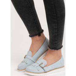 Niebieskie Mokasyny Heart Pain. Niebieskie mokasyny Born2be, w paski, ze skóry. Za 39.99 zł.
