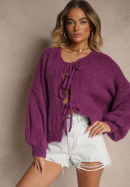 Fioletowy Kardigan z Wełną o Kroju Oversize z Wiązanymi Kokardami Elearina. Fioletowe swetry Renee, bez wzorów, z jeansu, eleganckie, bez ramiączek. Za 139.99 zł.
