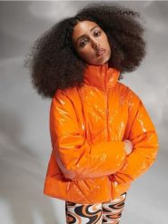 Kurtka puffer - pomarańczowy. Brązowe kurtki Sinsay, l, bez wzorów, z puchu, bez kaptura. Za 139.99 zł.