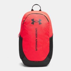 Plecak Under Armour Hustle Lite. Czarne plecaki Under Armour, bez wzorów, bez dodatków. Za 129.99 zł.