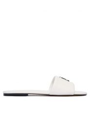Marc Jacobs Klapki 2P5FSA001F12 Biały. Białe klapki Marc Jacobs, bez wzorów, ze skóry, bez obcasa, bez zapięcia. Za 799.99 zł.