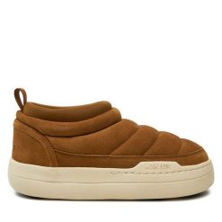 Botki Moon Boot. Brązowe botki Moon Boot, bez wzorów, bez obcasa, na płaskiej podeszwie, bez zapięcia. Za 599.99 zł.