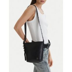 Torebka G-Star Raw. Czarne listonoszki G-Star Raw, bez wzorów, retro, bez dodatków. Za 199.99 zł.